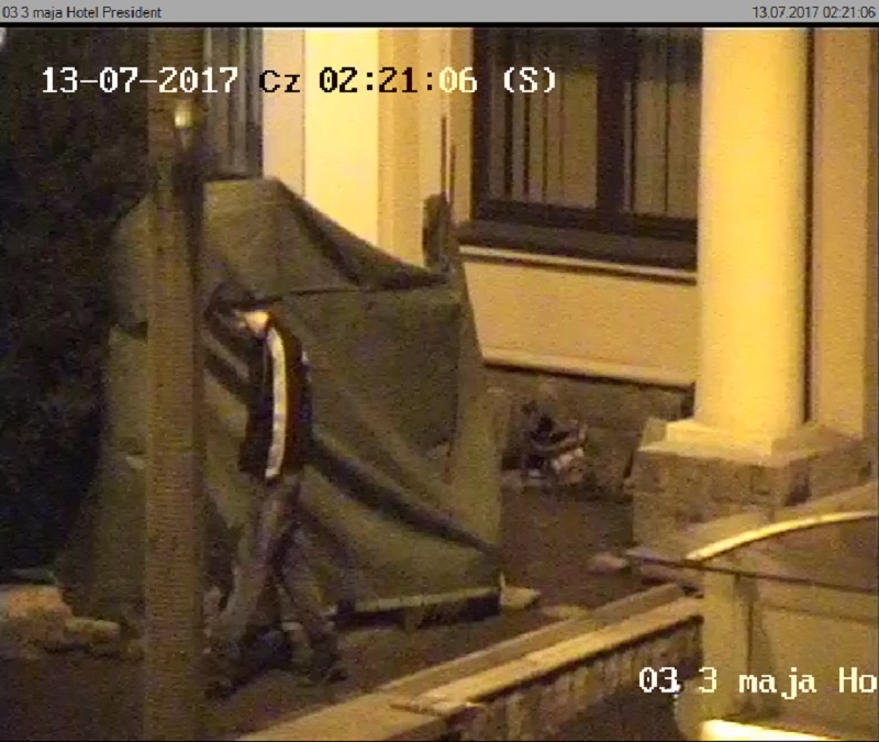 foto: Sprawcy kradzieży narzędzi budowlanych ujęci …